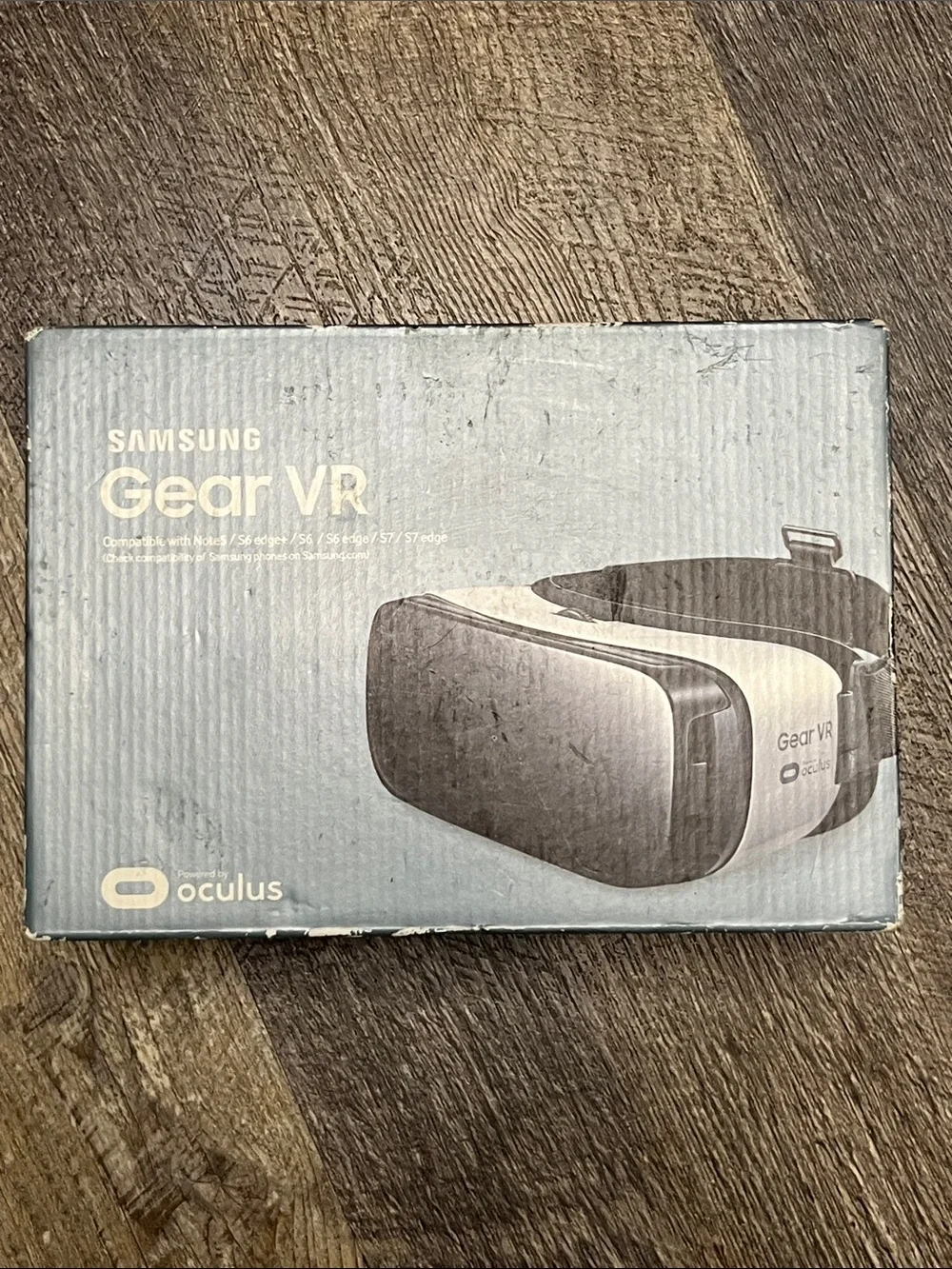 Samsung Gear VR Headset - Picture 1 of 2